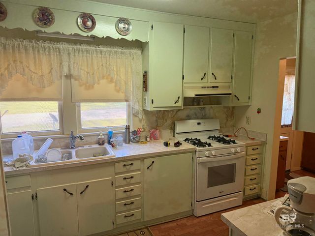 101 Cottage Hill Drive, Brewton, AL 36426