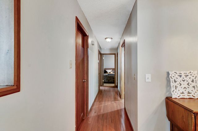 2121 Honey Locust Cv, Paris, TN 38242