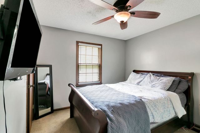 2121 Honey Locust Cv, Paris, TN 38242