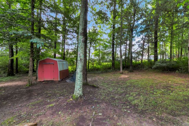 2121 Honey Locust Cv, Paris, TN 38242