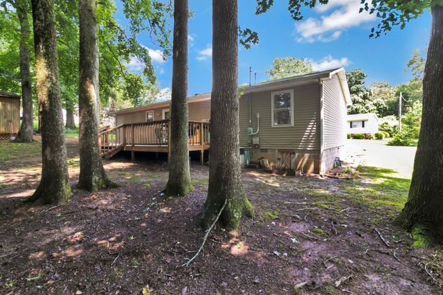 2121 Honey Locust Cv, Paris, TN 38242