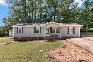 2121 Honey Locust Cv, Paris, TN 38242