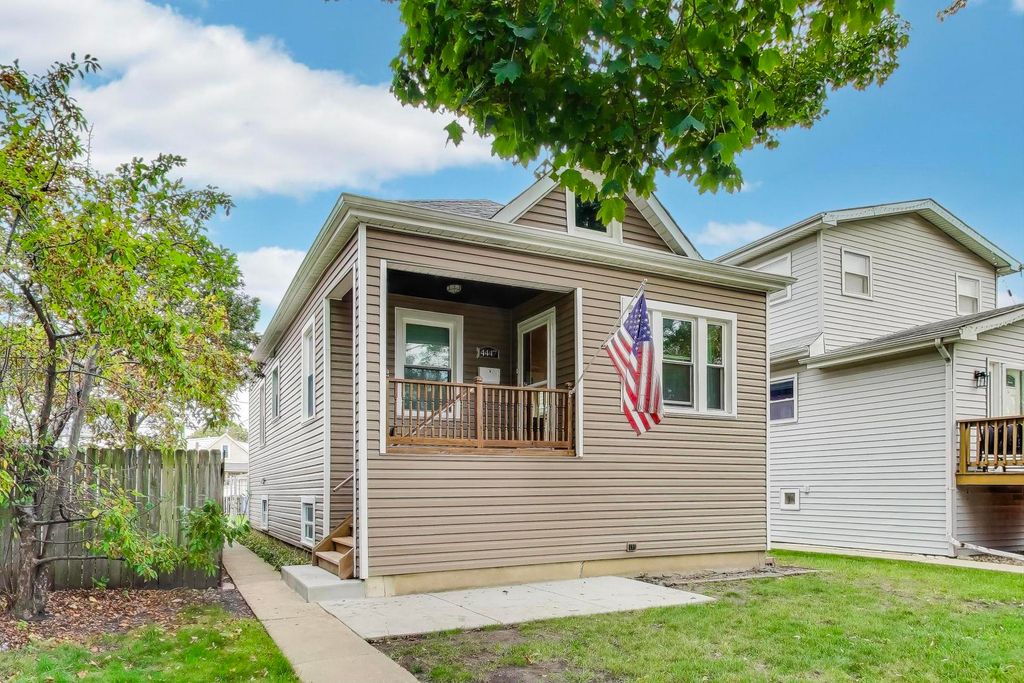 4447 N Merrimac Avenue, Chicago, IL 60630