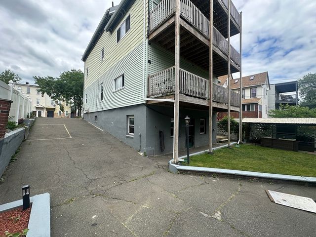 549 Bennington St, Boston, MA 02128