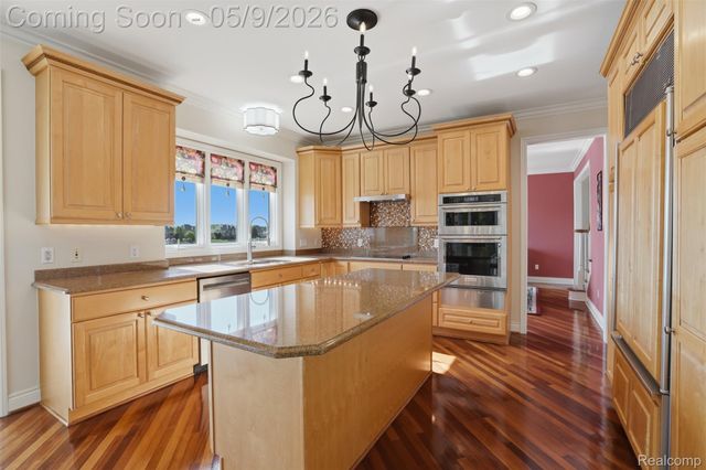 18254 Parkshore Drive, Northville Township, MI 48168