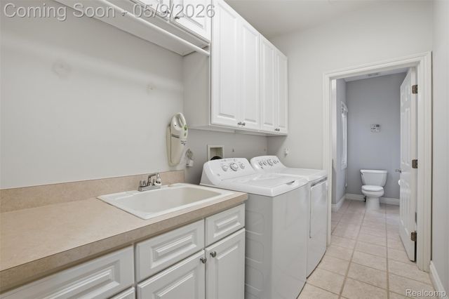 18254 Parkshore Drive, Northville Township, MI 48168