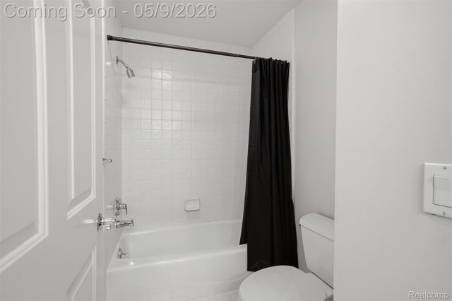 18254 Parkshore Drive, Northville Township, MI 48168