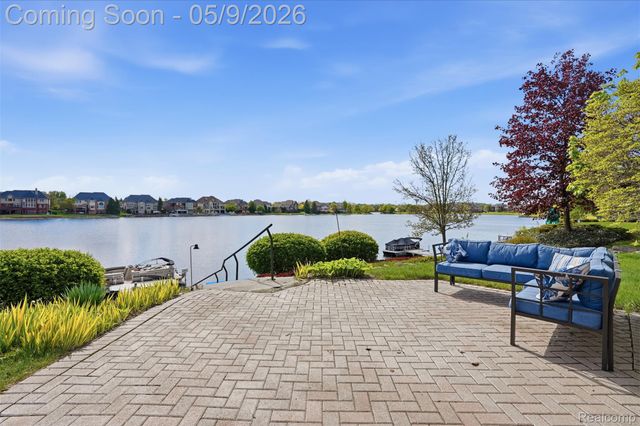 18254 Parkshore Drive, Northville Township, MI 48168