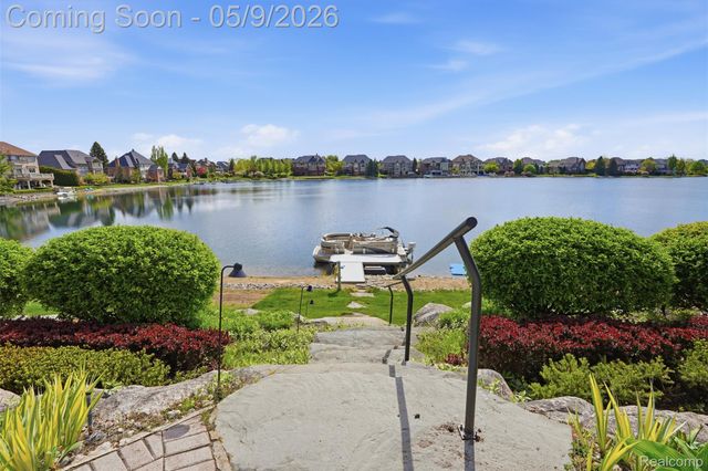 18254 Parkshore Drive, Northville Township, MI 48168