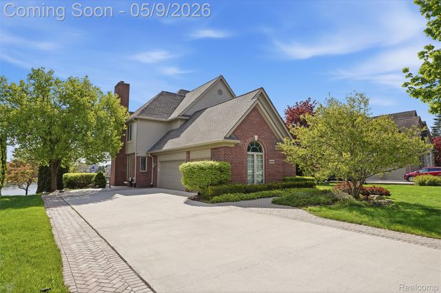 18254 Parkshore Drive, Northville Township, MI 48168