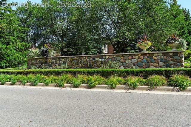 18254 Parkshore Drive, Northville Township, MI 48168
