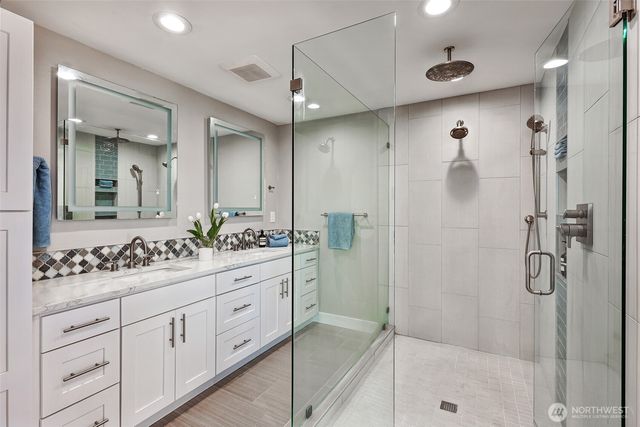 14208 Glen Acres Road SW, Vashon, WA 98070