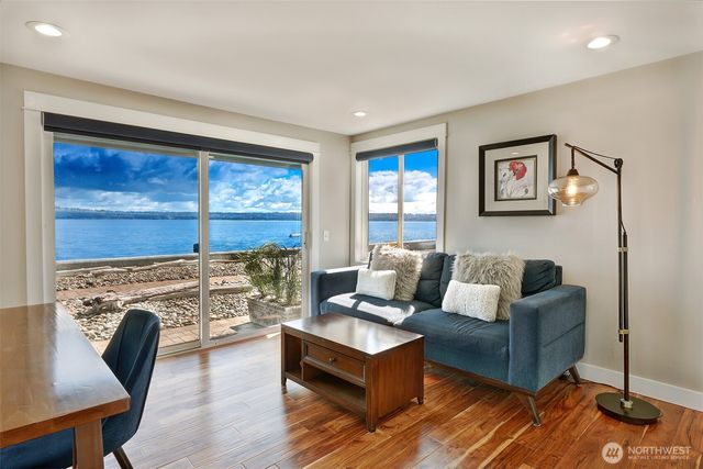 14208 Glen Acres Road SW, Vashon, WA 98070