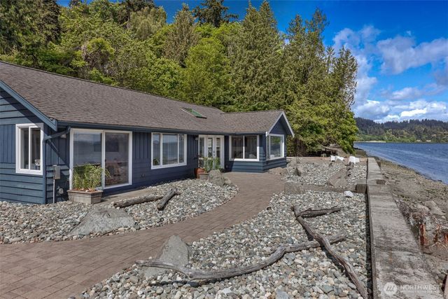 14208 Glen Acres Road SW, Vashon, WA 98070