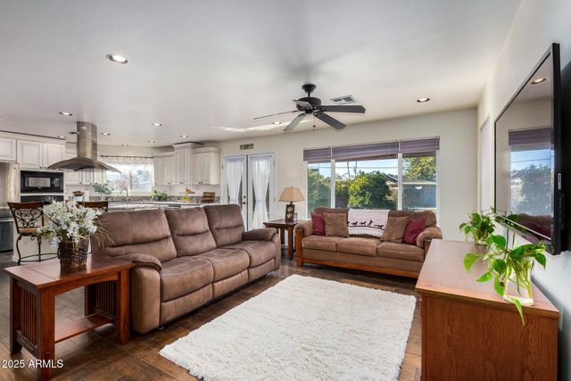 18006 N VILLA RITA Drive, Phoenix, AZ 85032