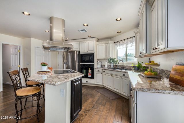 18006 N VILLA RITA Drive, Phoenix, AZ 85032