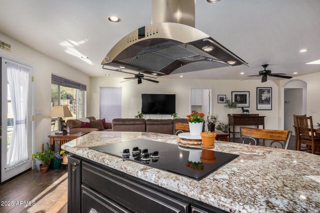 18006 N VILLA RITA Drive, Phoenix, AZ 85032