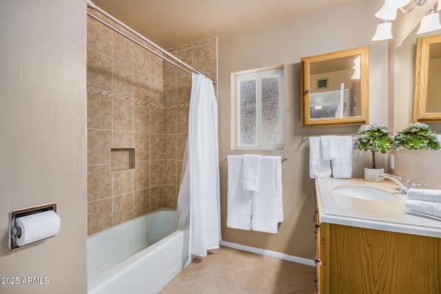 18006 N VILLA RITA Drive, Phoenix, AZ 85032