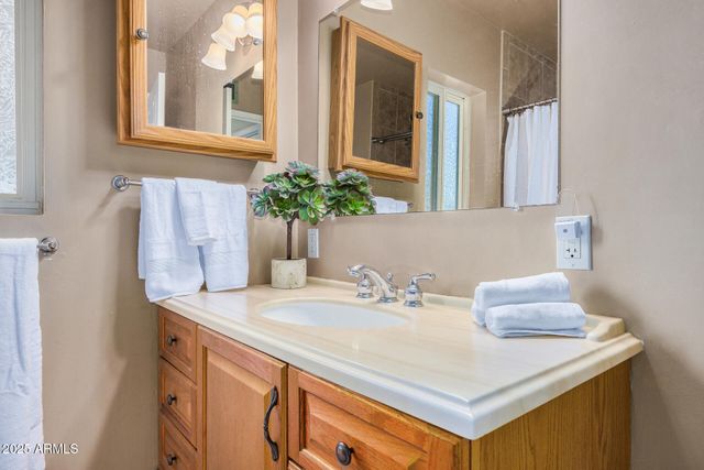 18006 N VILLA RITA Drive, Phoenix, AZ 85032