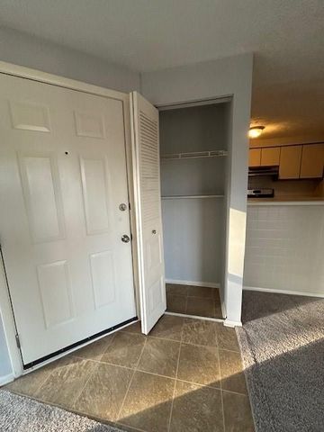 1376 Keys Lake Drive NE, Brookhaven, GA 30319