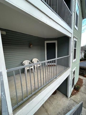 1376 Keys Lake Drive NE, Brookhaven, GA 30319