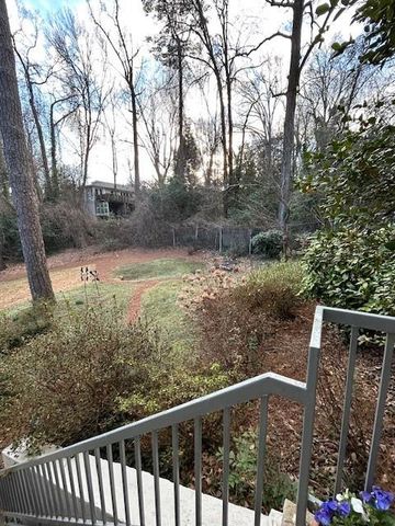 1376 Keys Lake Drive NE, Brookhaven, GA 30319