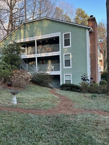 1376 Keys Lake Drive NE, Brookhaven, GA 30319