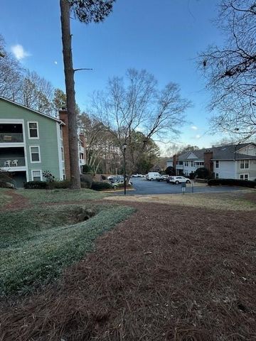 1376 Keys Lake Drive NE, Brookhaven, GA 30319