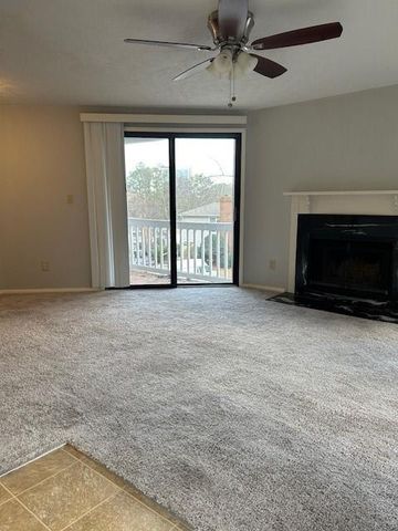 1376 Keys Lake Drive NE, Brookhaven, GA 30319