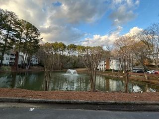 1376 Keys Lake Drive NE, Brookhaven, GA 30319