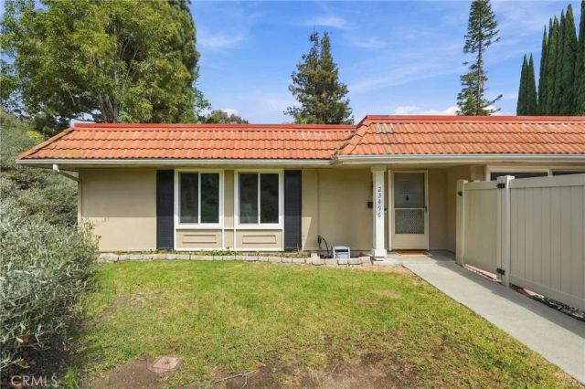 23496 Los Adornos, Aliso Viejo, CA 92656