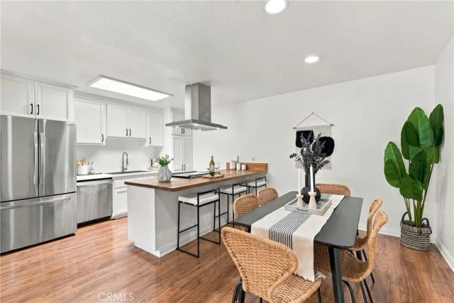 23496 Los Adornos, Aliso Viejo, CA 92656