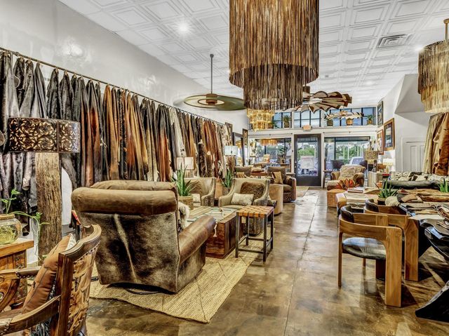 106 W Main Street Street, Pilot Point, TX 76258