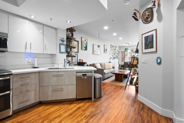 2400 5th Ave 329, San Diego, CA 92101