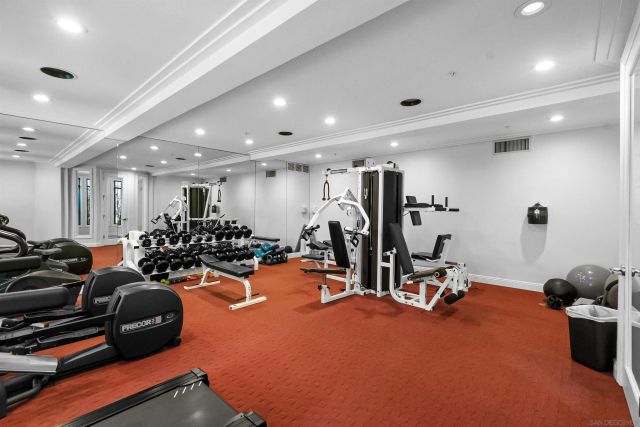 2400 5th Ave 329, San Diego, CA 92101