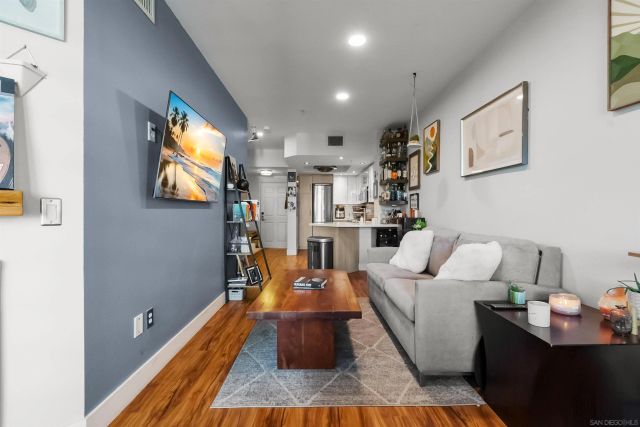 2400 5th Ave 329, San Diego, CA 92101