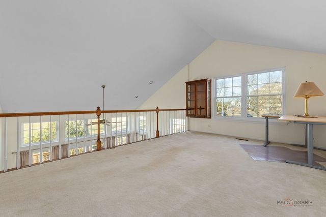 1576 Poplar Creek Drive, Hoffman Estates, IL 60169