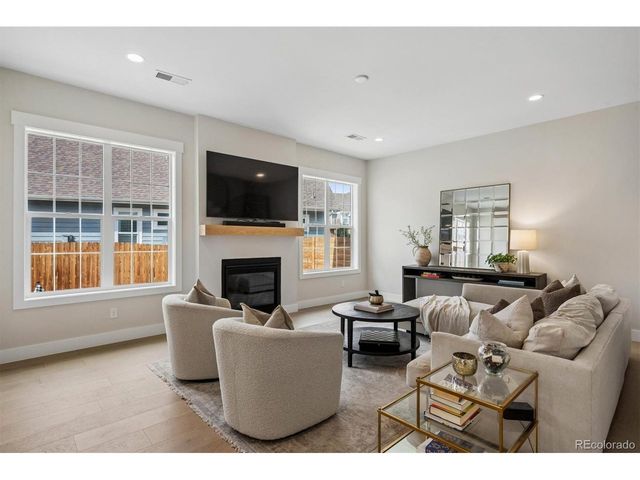 8367 W 68th Ln, Arvada, CO 80004