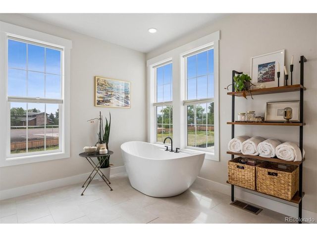 8367 W 68th Ln, Arvada, CO 80004