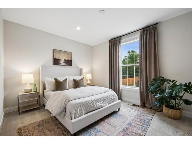 8367 W 68th Ln, Arvada, CO 80004