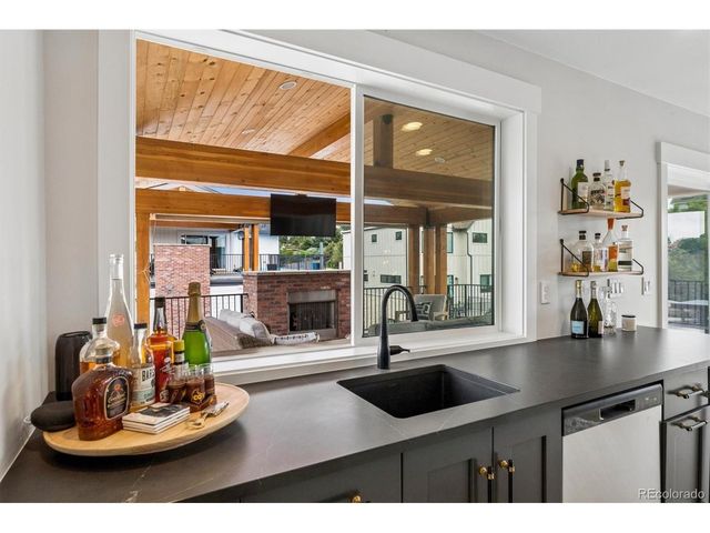 8367 W 68th Ln, Arvada, CO 80004