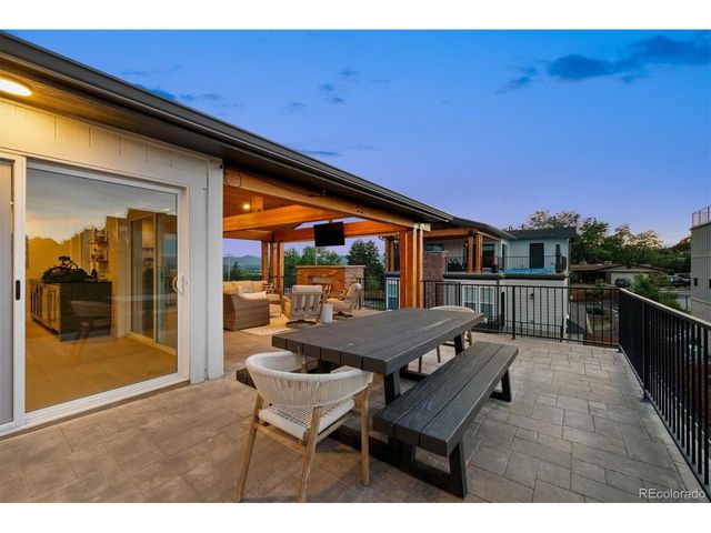 8367 W 68th Ln, Arvada, CO 80004