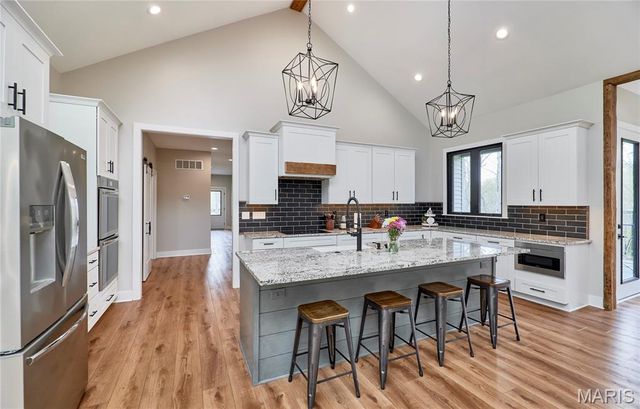 354 Pine Bluff Way, Troy, MO 63379