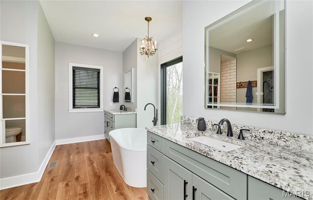 354 Pine Bluff Way, Troy, MO 63379