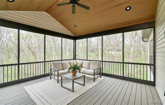 354 Pine Bluff Way, Troy, MO 63379
