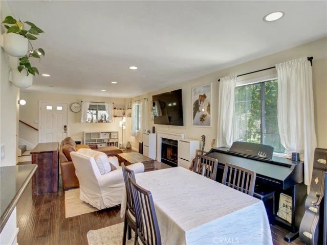 379 N Mentor Avenue 1, Pasadena, CA 91106