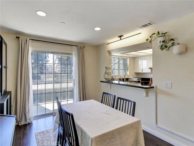 379 N Mentor Avenue 1, Pasadena, CA 91106
