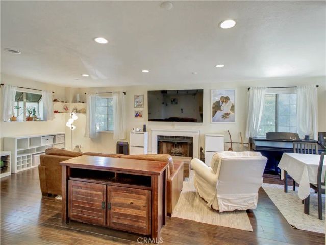 379 N Mentor Avenue 1, Pasadena, CA 91106