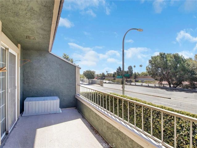 379 N Mentor Avenue 1, Pasadena, CA 91106