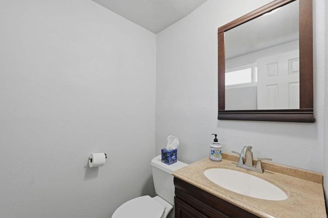 958 Marlin Drive, Vista, CA 92084